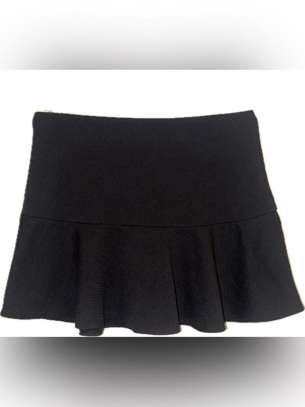 Bethany Mota Black Textured skirt